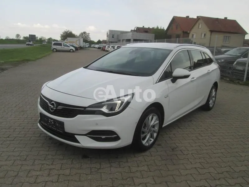 Opel Astra K — polovni automobil