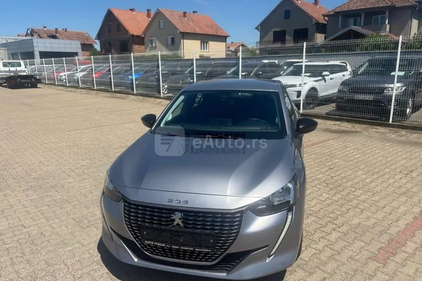 Peugeot 208 — polovni automobil
